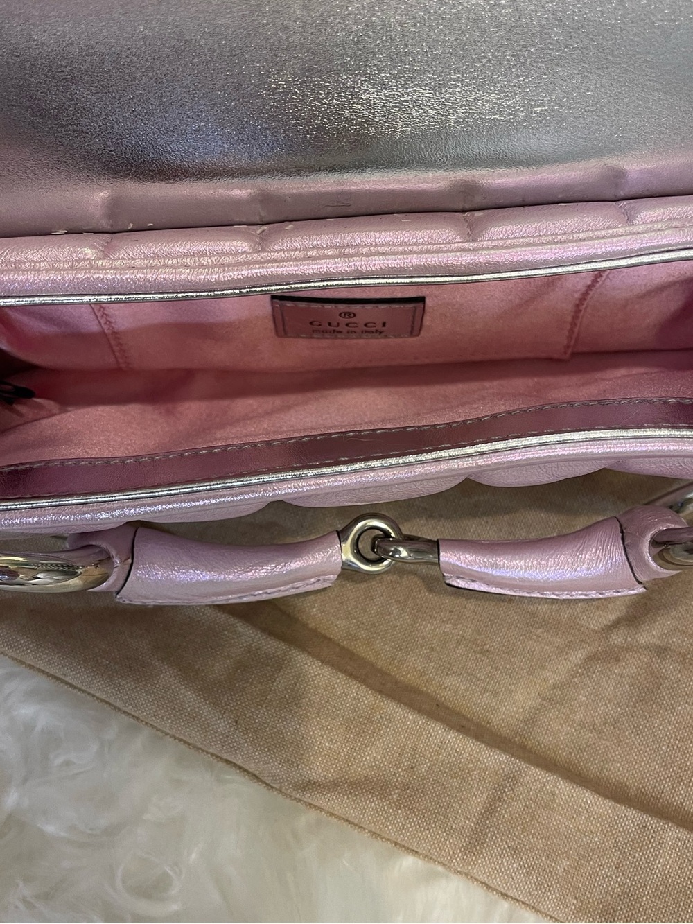 EUC Gucci Horsebit Chain Shoulder Bag Pink Iridescent Vertical Matelasse Quilted - Picture 12 of 16